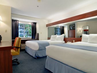 Microtel Inn Atlanta Airport 04.[1]